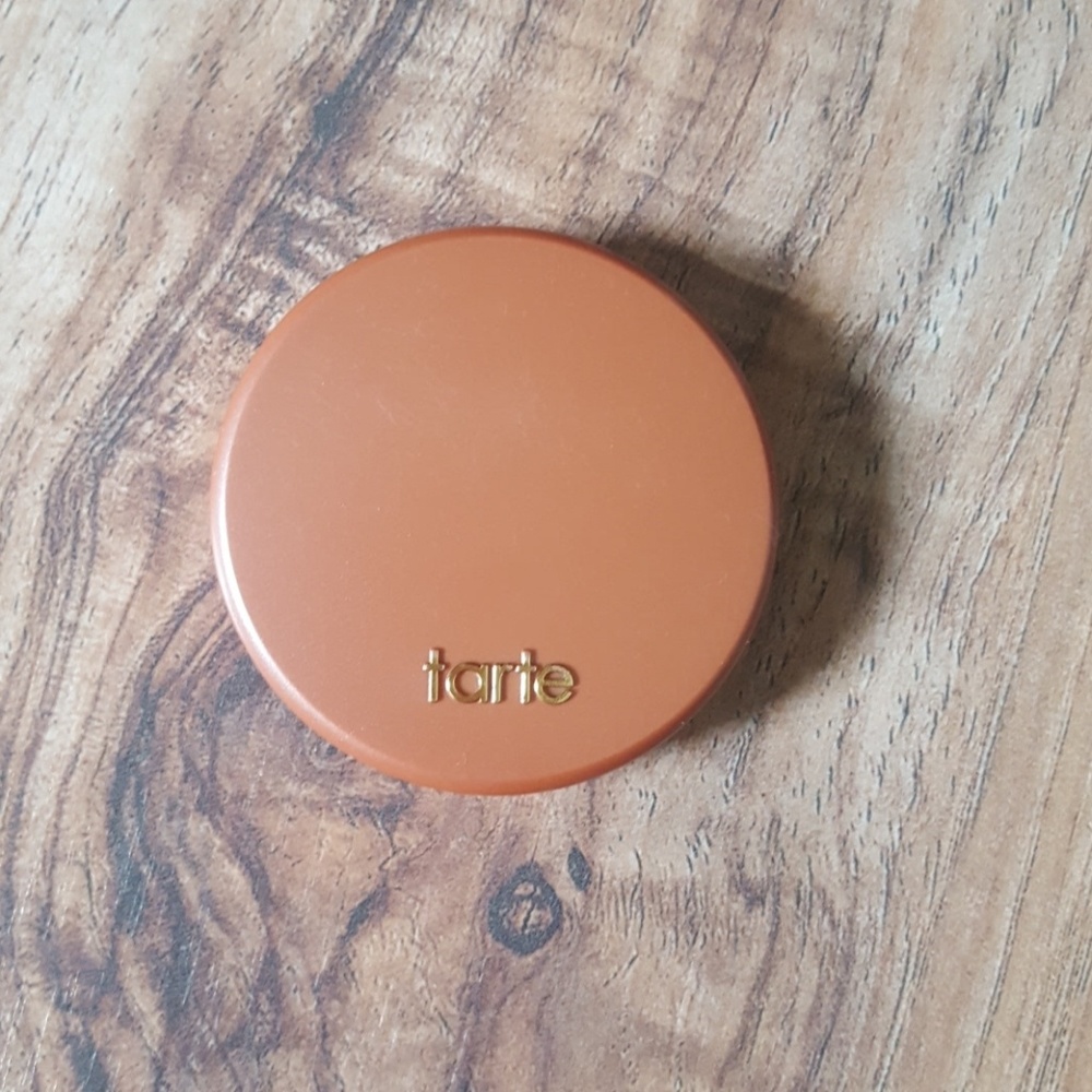 TARTE 12 HOUR BLUSH in the shade feisty